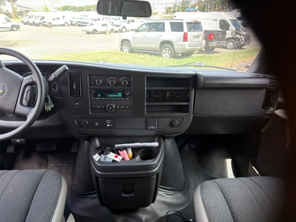 Used 2024 Summit White Chevrolet WT image 19