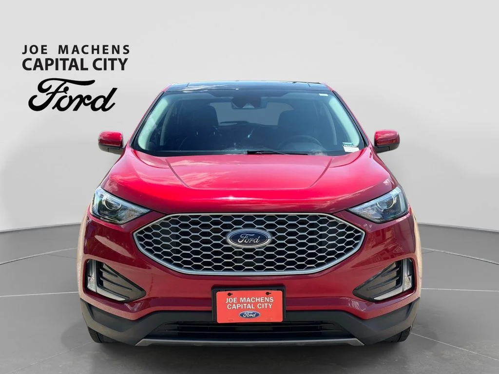 Used 2023 Red Ford SEL image 10