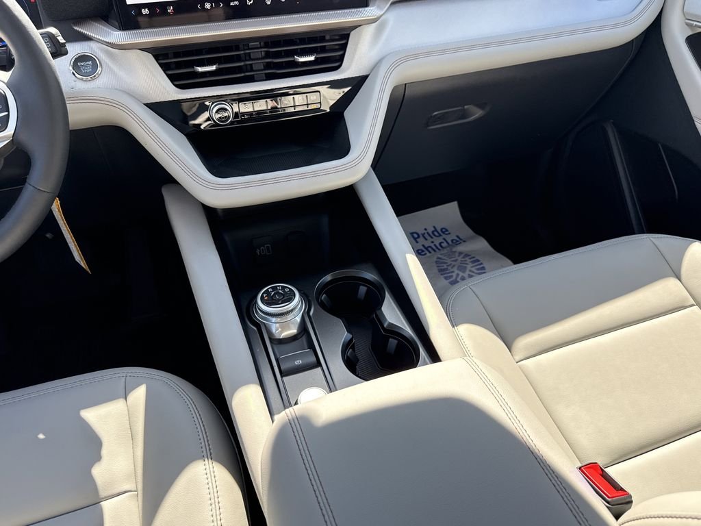 New 2026 Vapor Blue Metallic Ford Active image 22