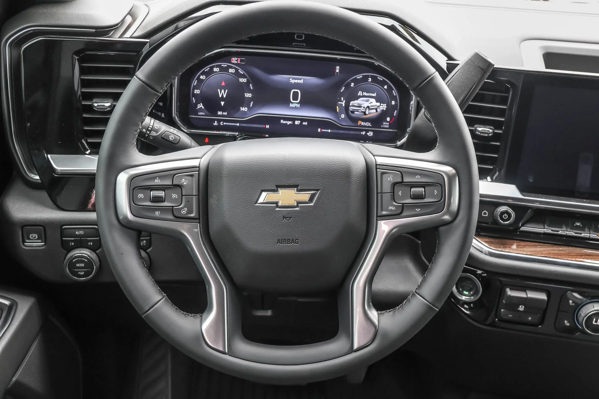 New 2025 Summit White Chevrolet LT (2FL) image 26