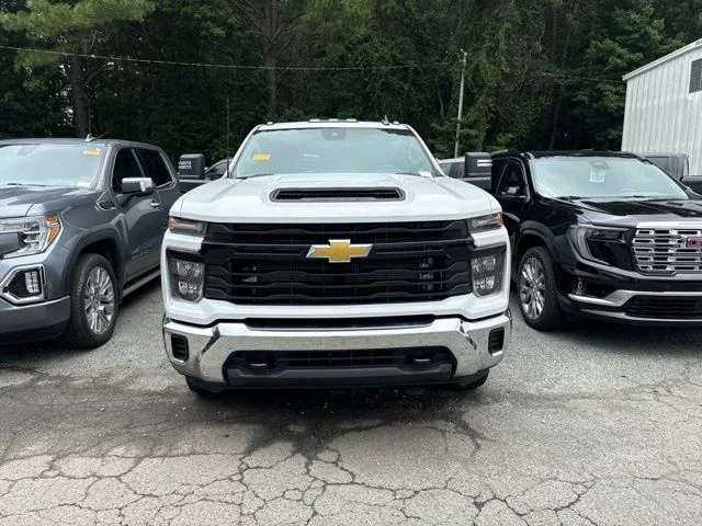 Used 2024 White Chevrolet Work Truck image 14