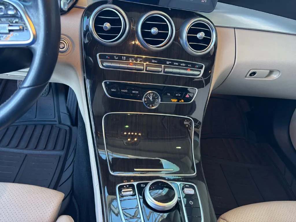 Used 2020 White Mercedes-Benz C 300 image 36