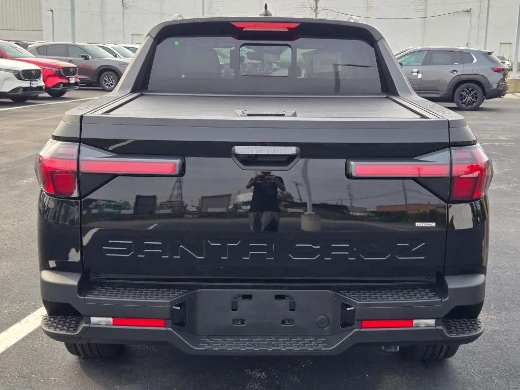 New 2026 Phantom Black Hyundai SEL image 11