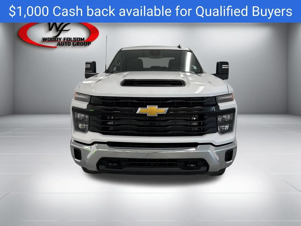 New 2026 Summit White Chevrolet WT image 2