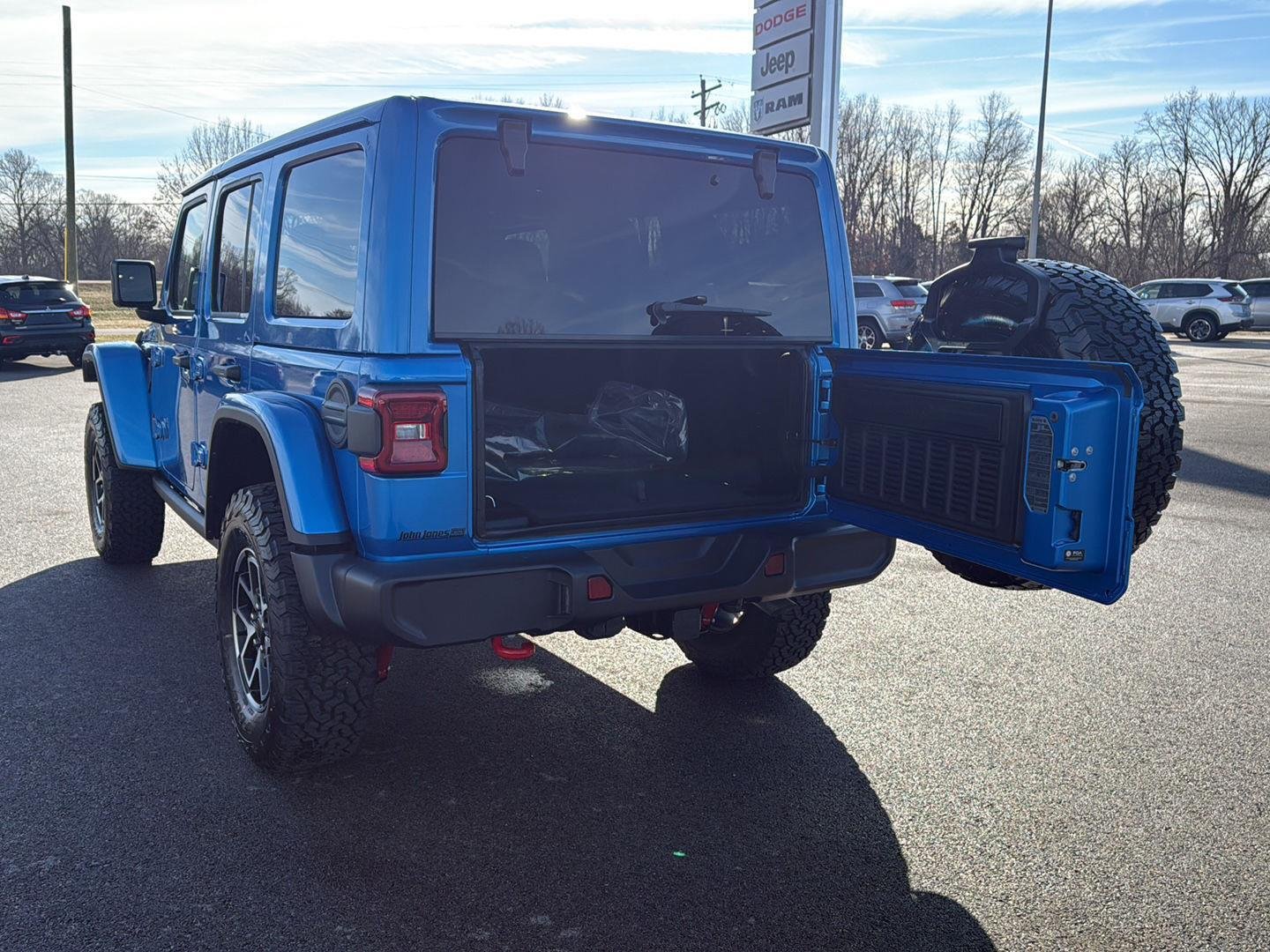 New 2026 Hydro Blue Pearlcoat Jeep Rubicon image 10