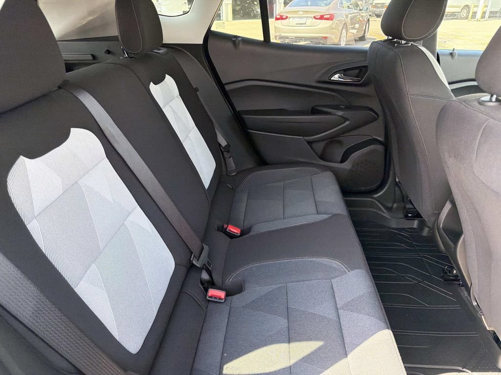 2026 Chevrolet Trax LS - Photo 10