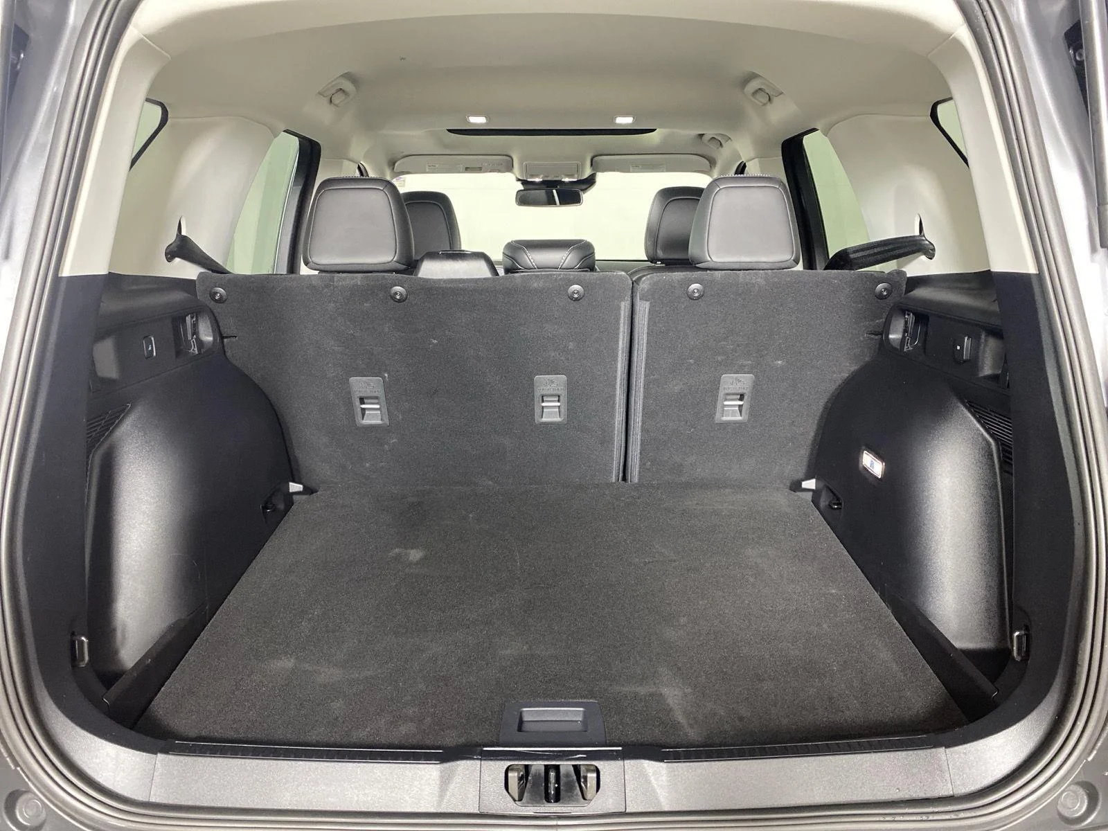 Used 2025 Carbonized Gray Ford Outer Banks image 29