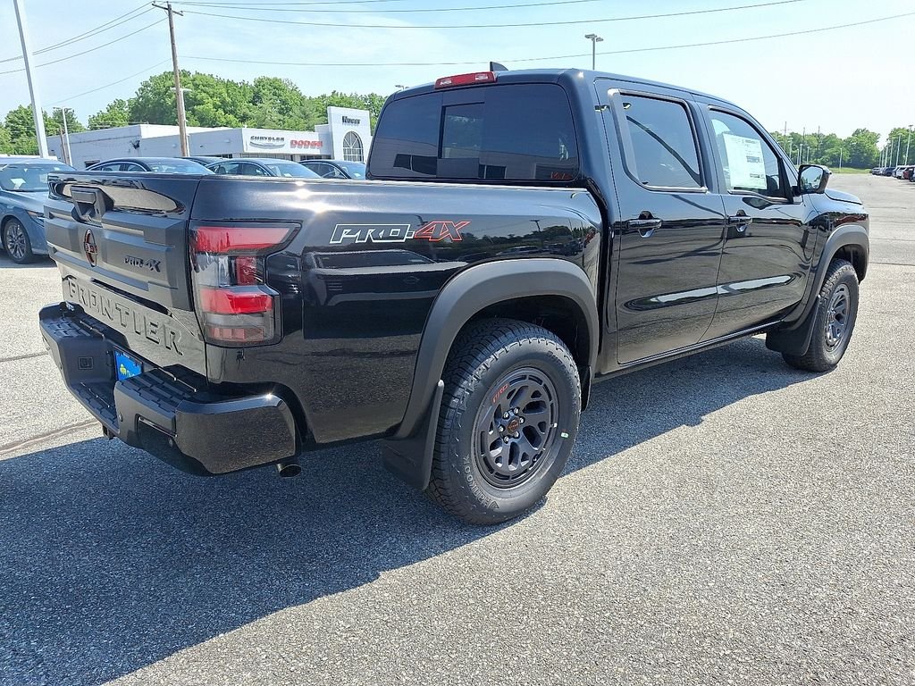 2026 Nissan Frontier — photo 4