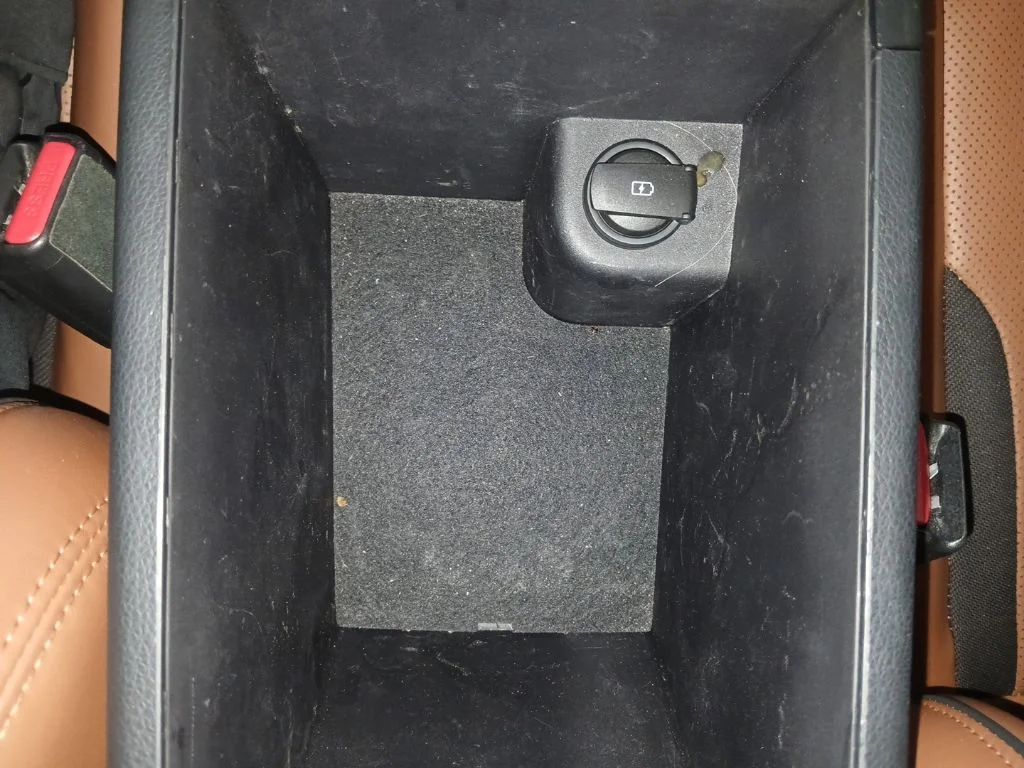 Used 2023 Black Kia GT image 22