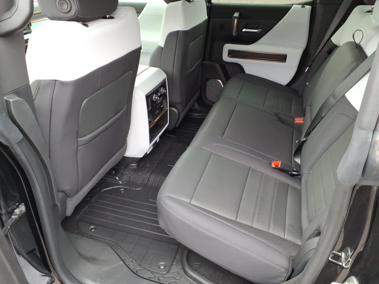 New 2025 Void Black GMC 2X image 9