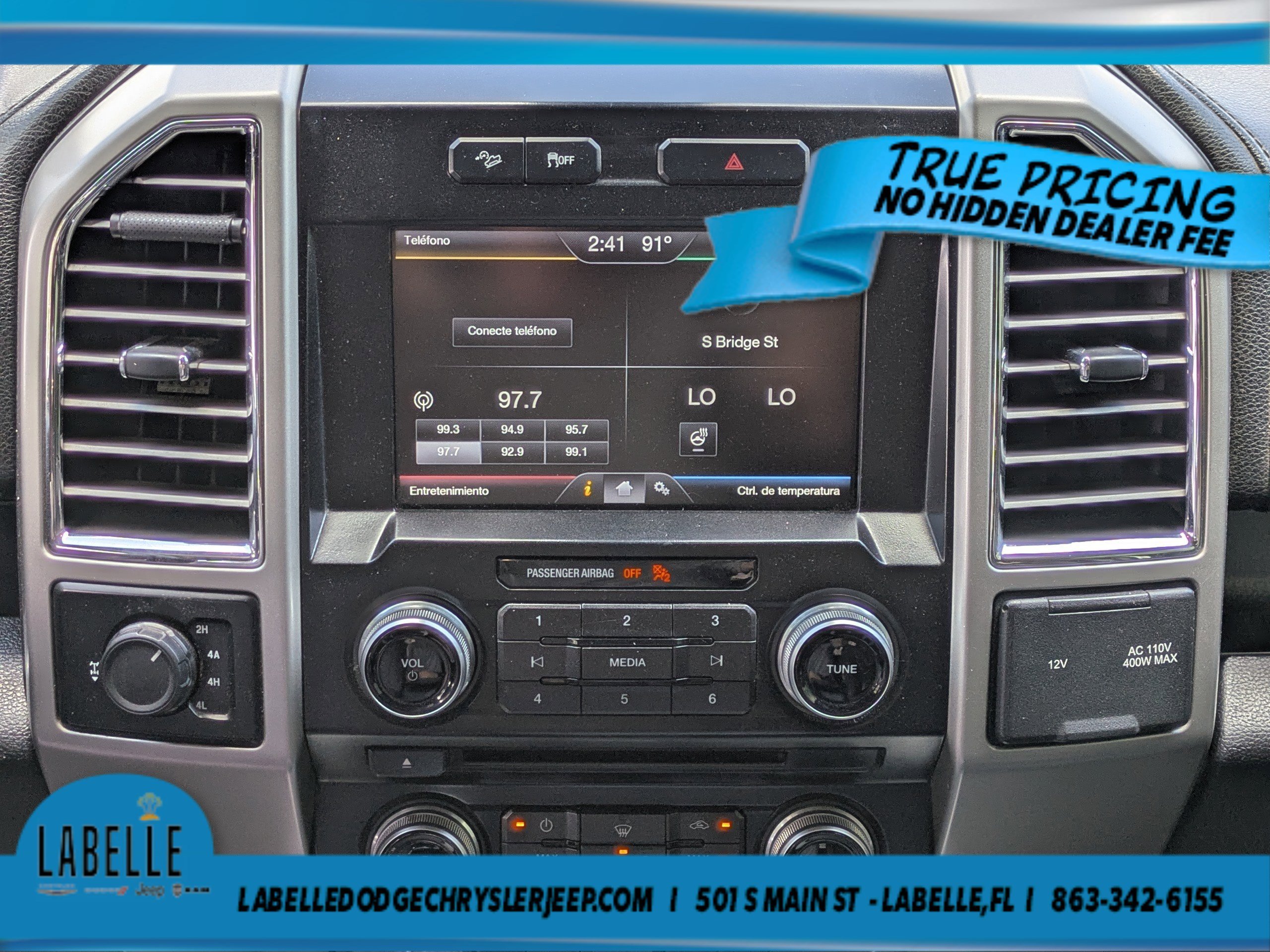 Used 2015  Ford Lariat image 17