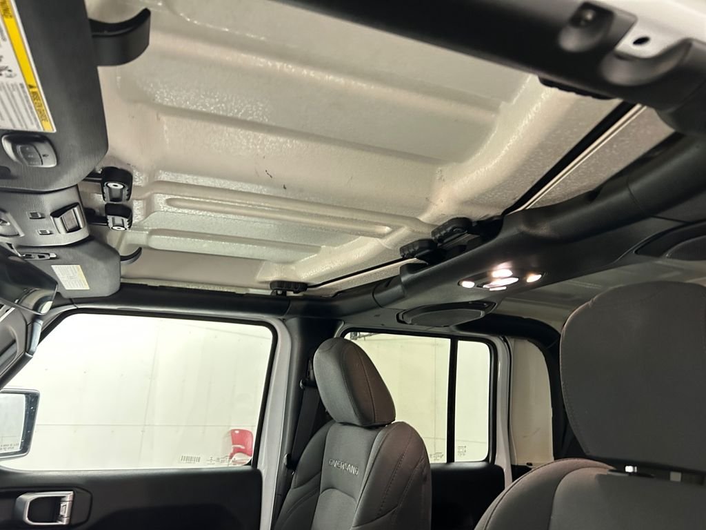 Used 2023 White Jeep Overland image 25