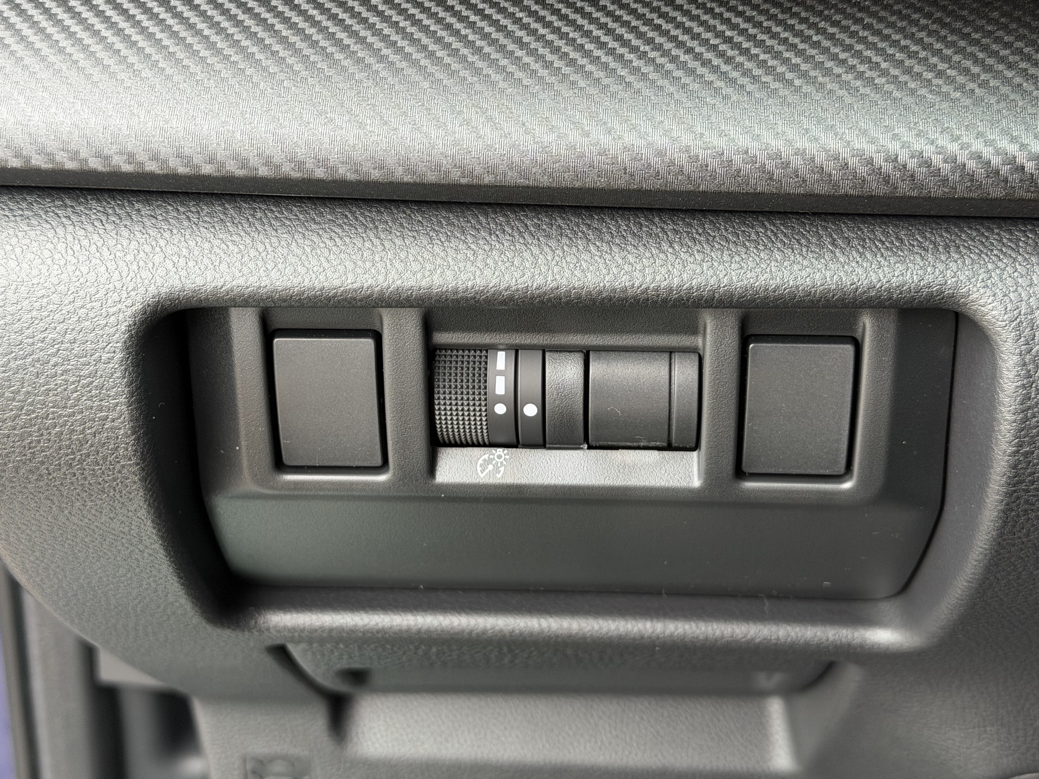 New 2026 SAPPHIRE BLUE PEARL Subaru Premium image 30