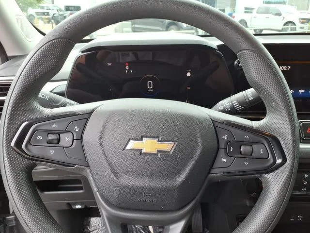 Used 2025 Gray Chevrolet LT image 18