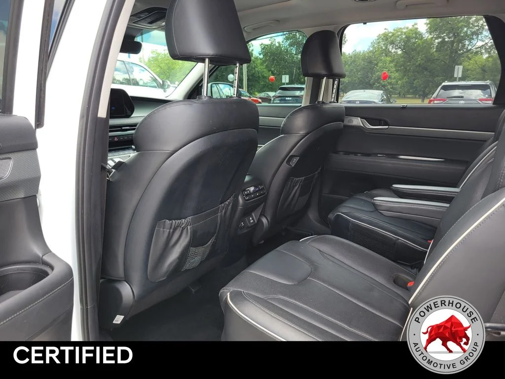 Used 2023 White Hyundai SEL image 16
