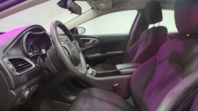Used 2015 Red Chrysler Limited image 15