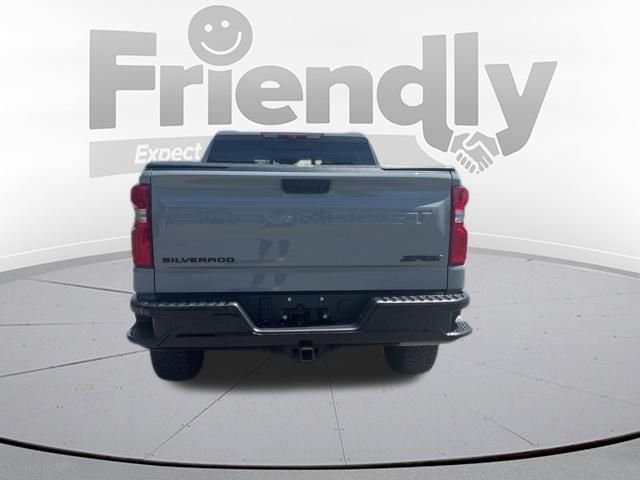 Used 2024 Gray Chevrolet ZR2 image 7