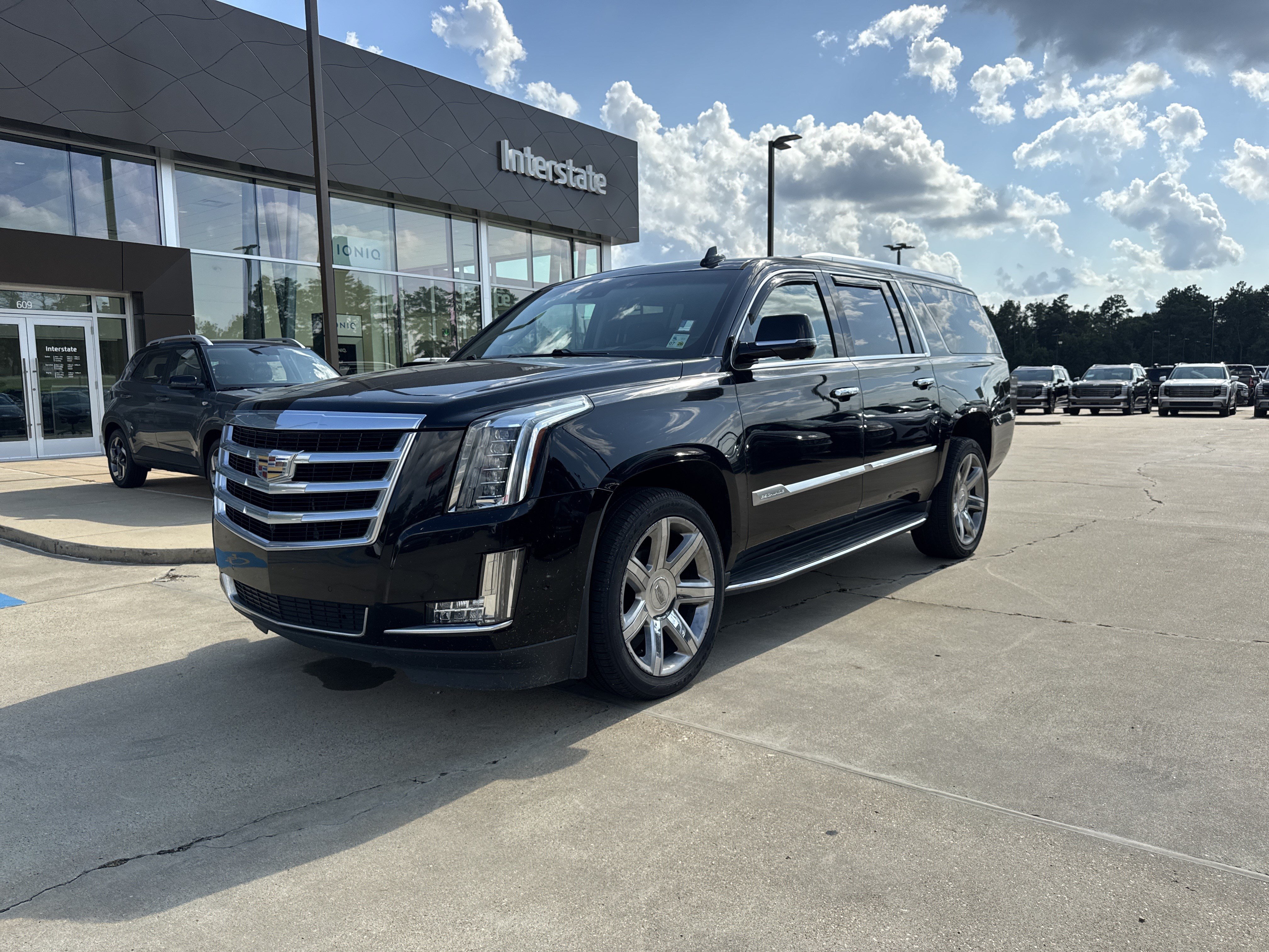 2019 Cadillac Escalade Esv Luxury