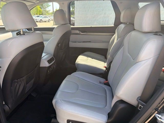 Used 2020 Becketts Black Hyundai SEL image 16