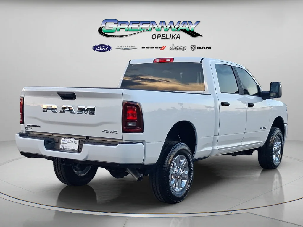 New 2026 Bright White Clear-Coat Exterior Paint RAM Big Horn image 3