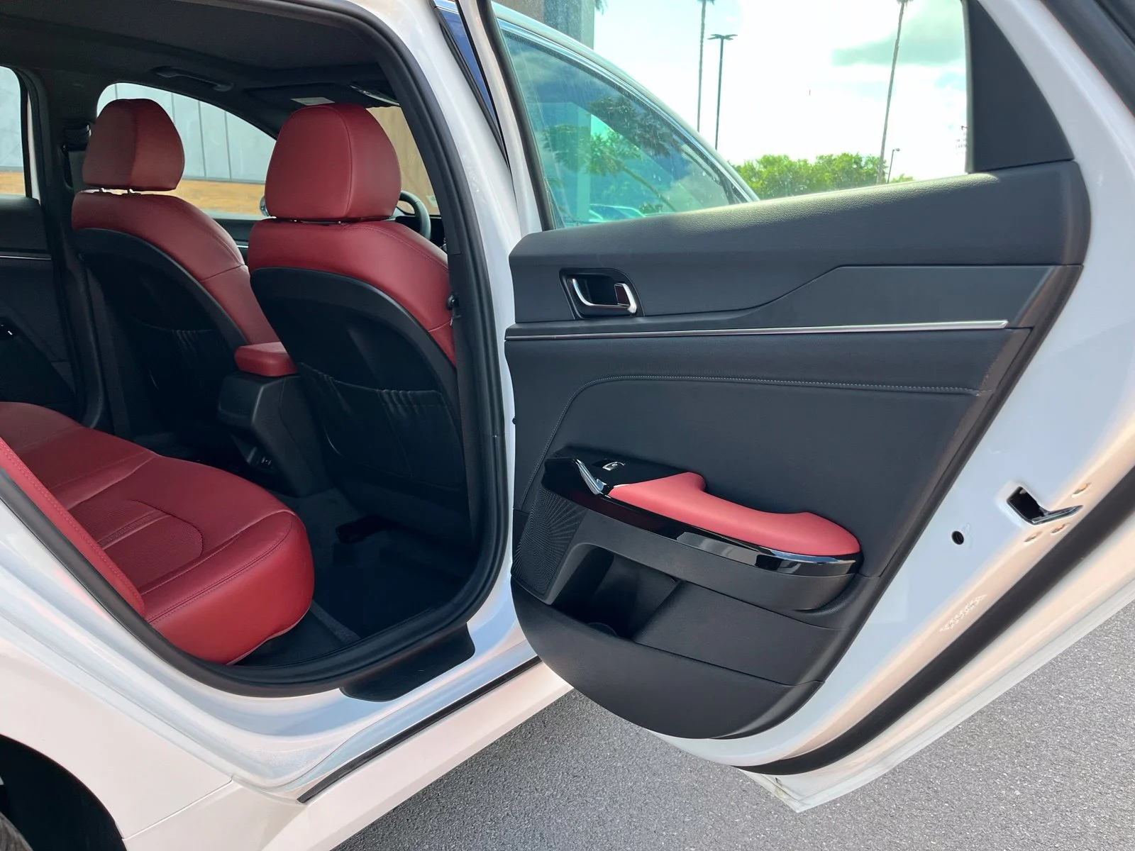 New 2026 White Kia GT-Line image 18