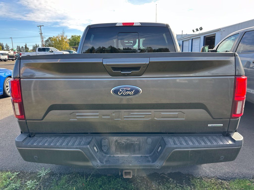 Used 2017 White Platinum Clearcoat Metallic Ford Lariat image 5