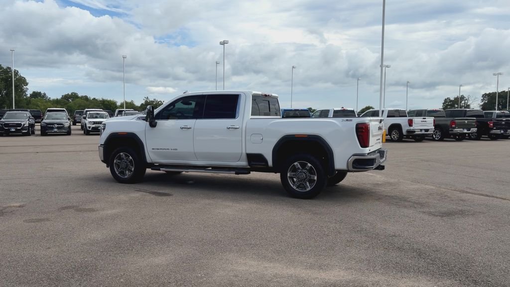Used 2025 White GMC SLT image 6