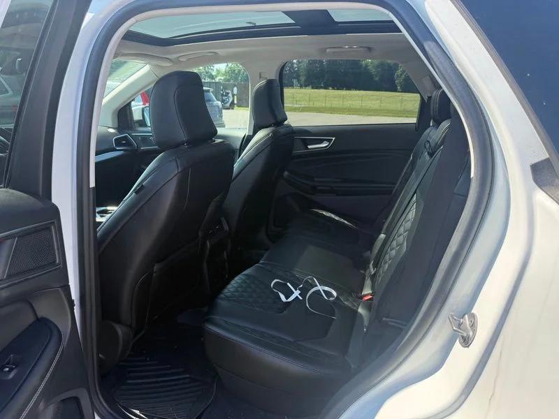 Used 2023 White Ford Titanium image 12