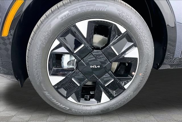 New 2027 Gravity Gray Kia SX Prestige image 13
