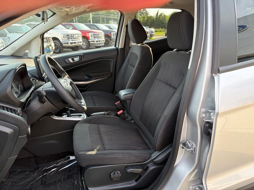 Used 2021 Silver Metallic Ford SE image 10