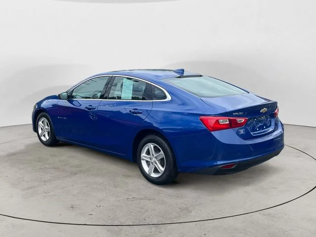 Used 2023 Blue Metallic Chevrolet LT image 3
