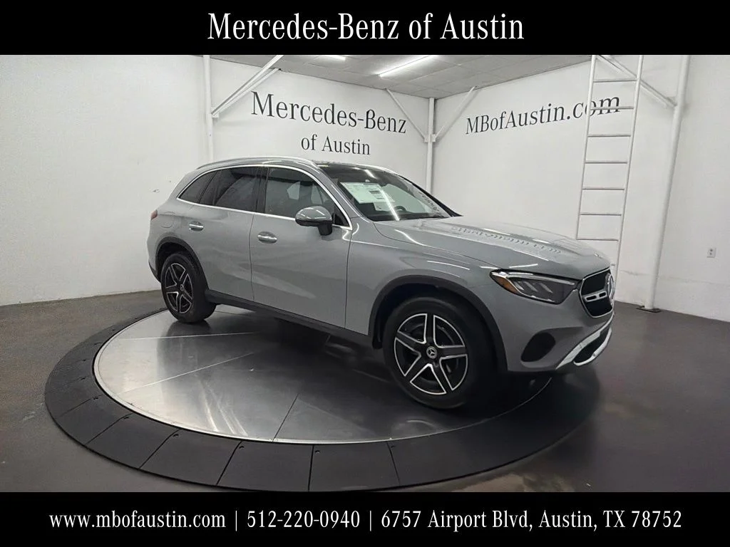 New 2027 White Mercedes-Benz GLC 300 image 1
