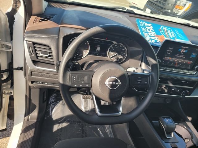 Used 2023 White Nissan S image 30