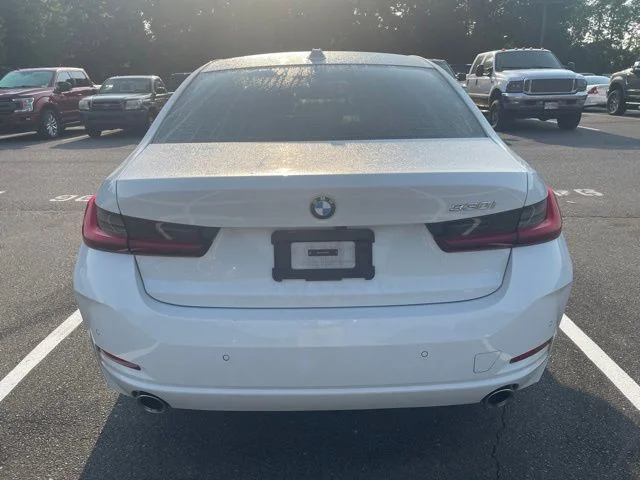 Used 2023 White BMW 330i image 4