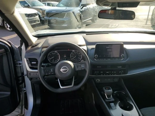 Used 2023 Silver Nissan SV image 13