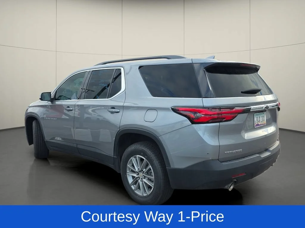 Used 2023 STERLING GRAY METALLIC Chevrolet LT Cloth image 6