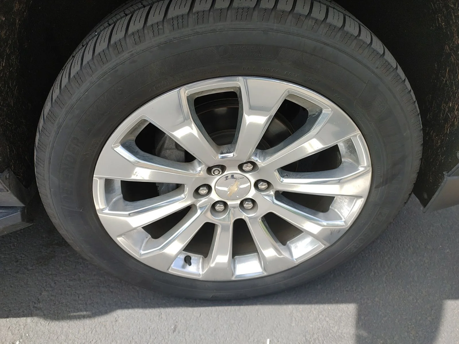 Used 2021 Shadow Gray Metallic Chevrolet Premier image 14