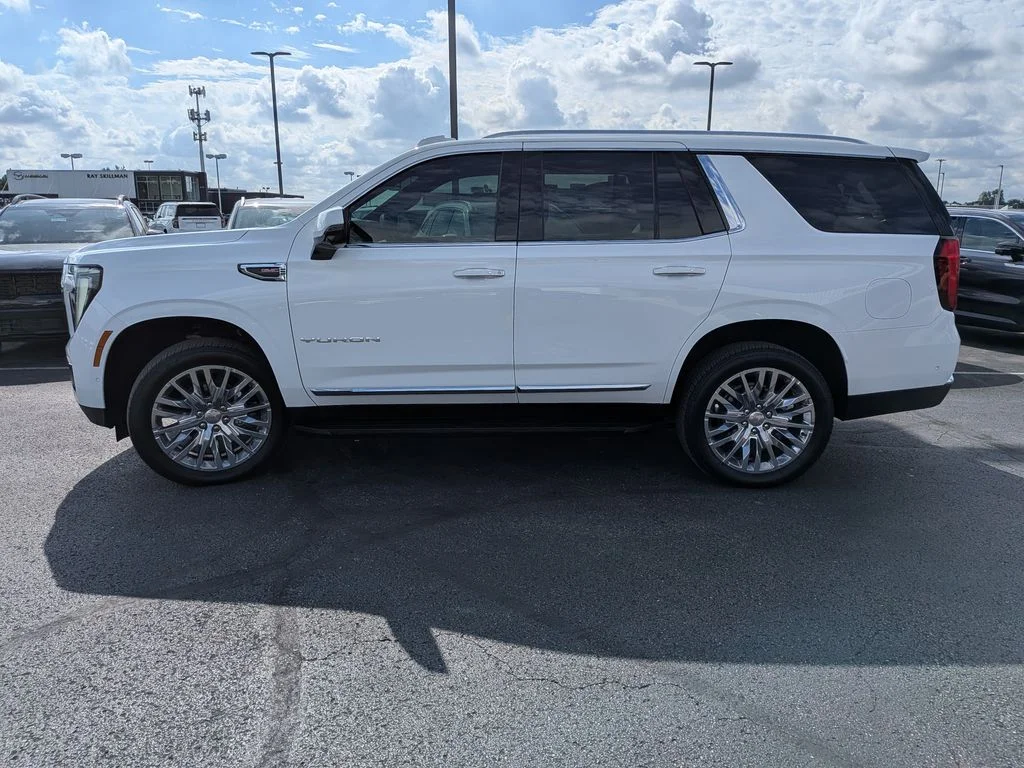 Used 2026 Summit White GMC Elevation image 4