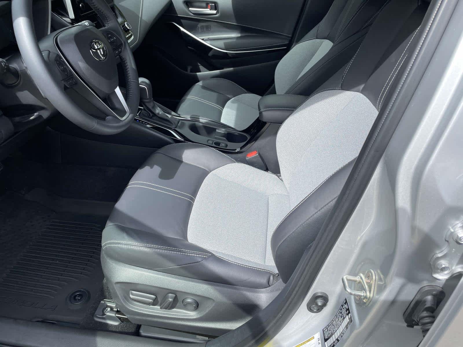 Used 2025 Classic Silver Metallic/Midnight Black Metallic Toyota XSE image 20