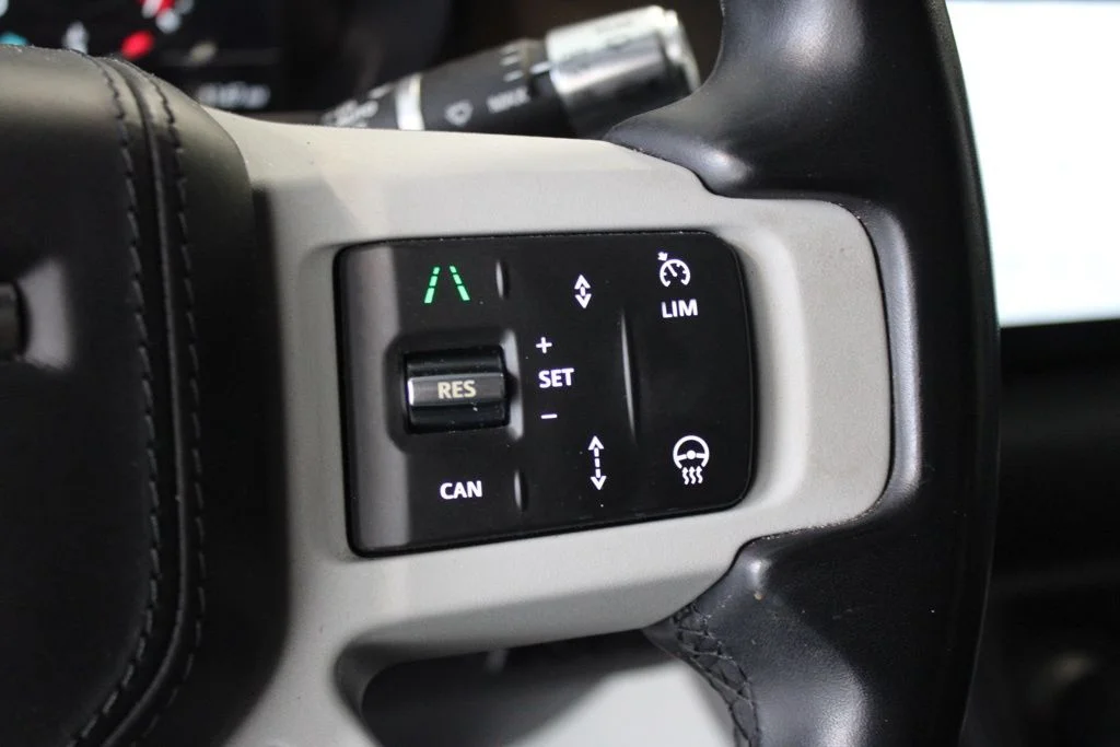 Used 2022 Silver Land Rover XS Edition image 17