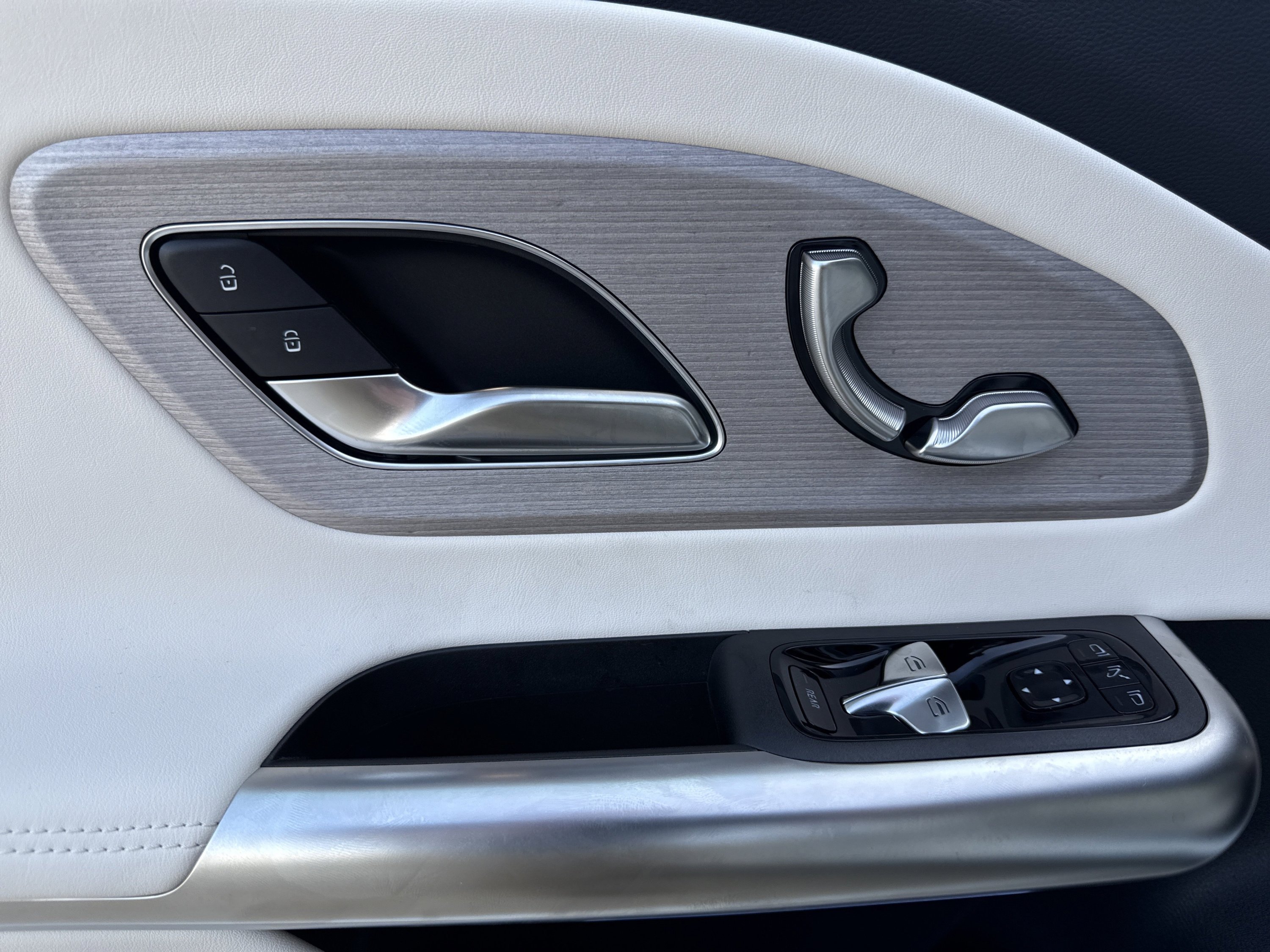 New 2027 Polar White Mercedes-Benz CLA 220 Hybrid image 21