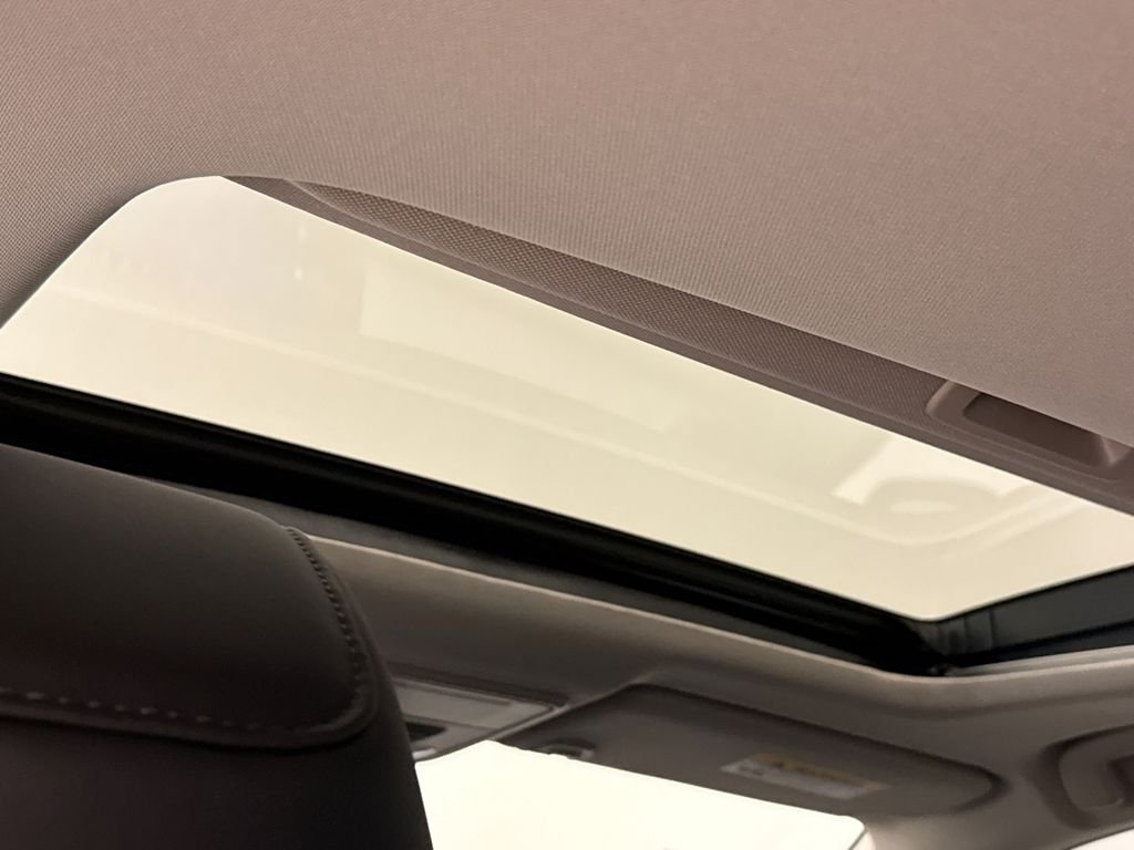 New 2026 Platinum White Pearl Honda Touring image 11