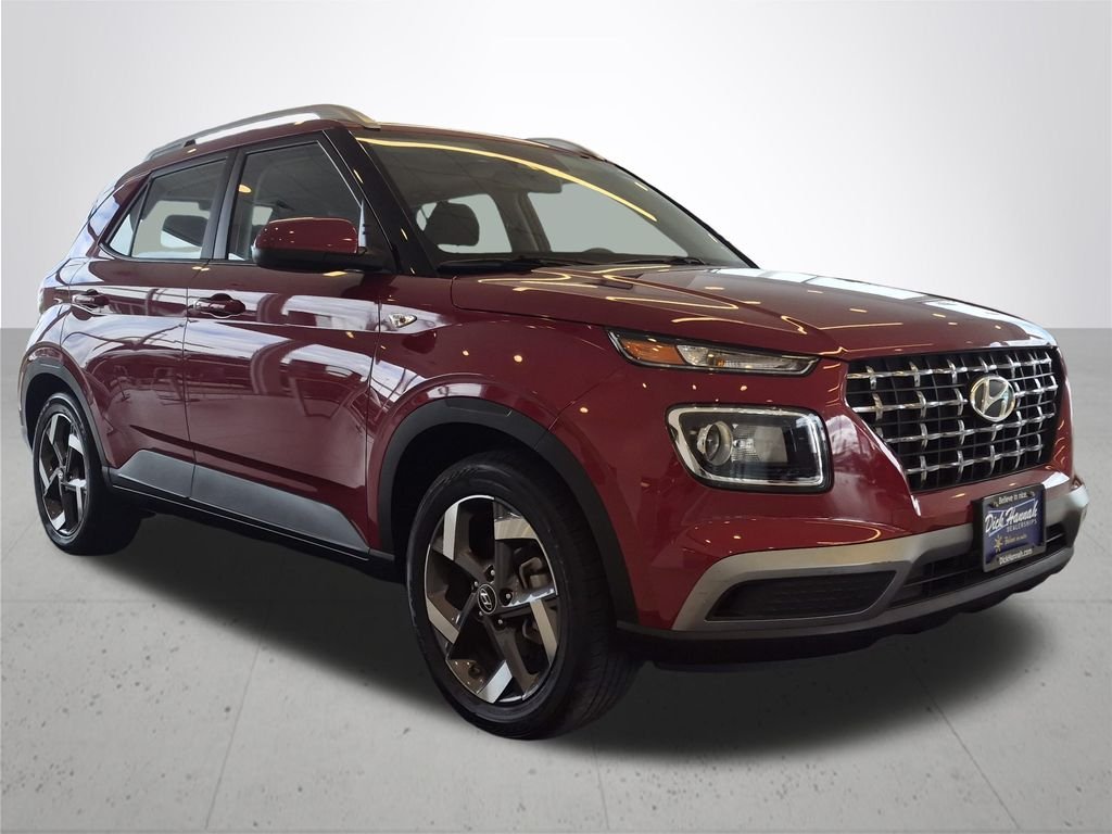Used 2025 Red Hyundai SEL image 4