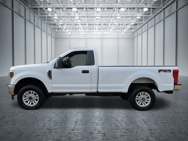 Used 2019 White Ford XL image 6
