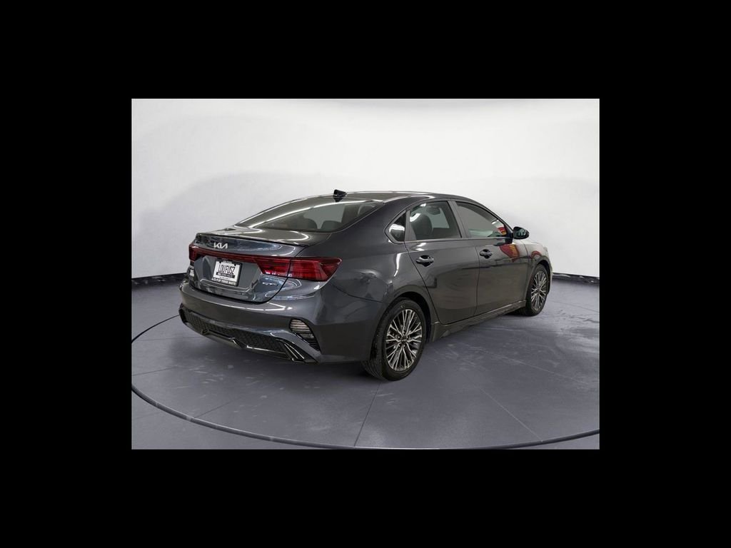 Used 2024 Gray Kia GT-Line image 6