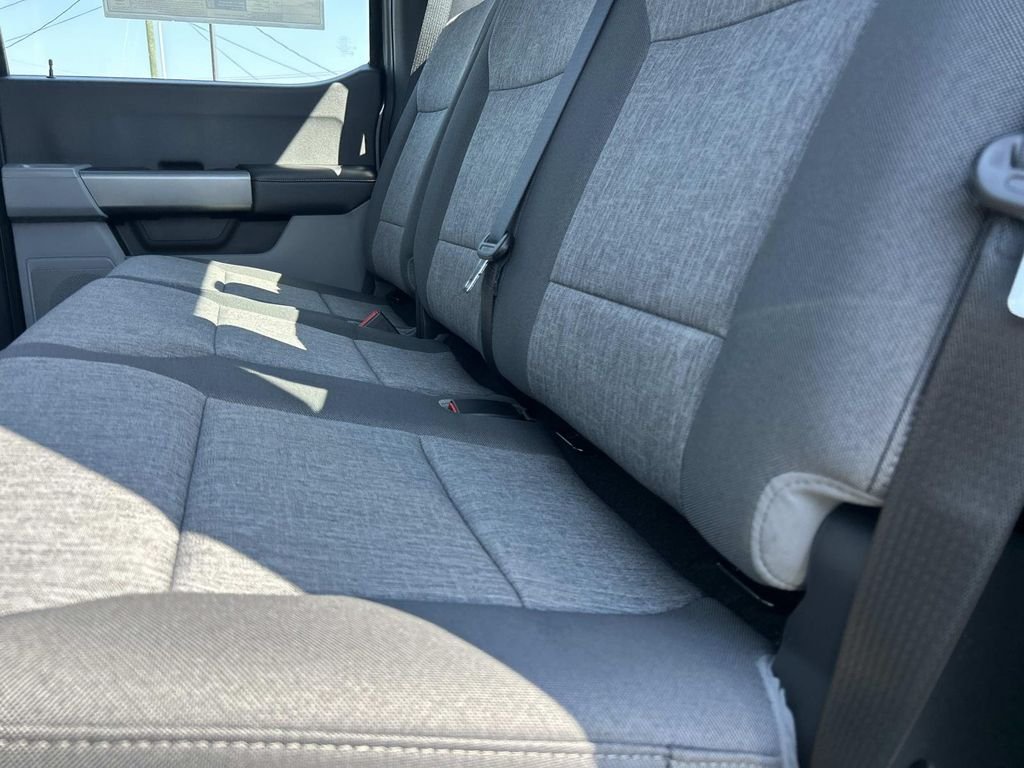 New 2027 Carbonized Gray Metallic Ford F-250® XL image 19