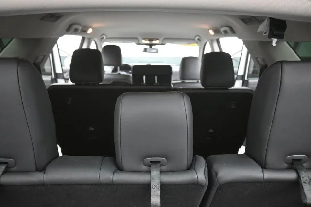 Used 2022 White Nissan SL image 15