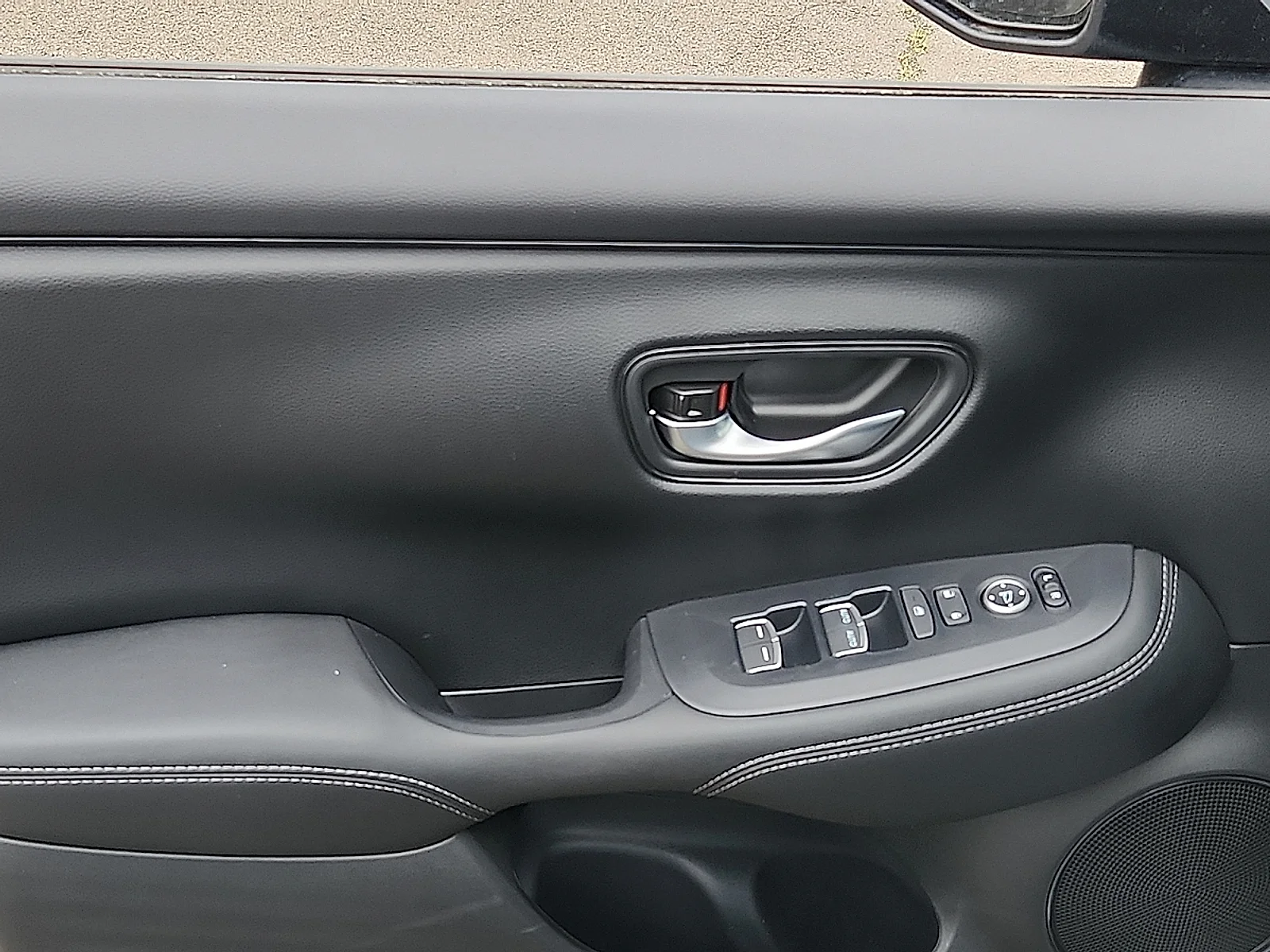 New 2027 Platinum White Pearl Honda EX- AWD image 9