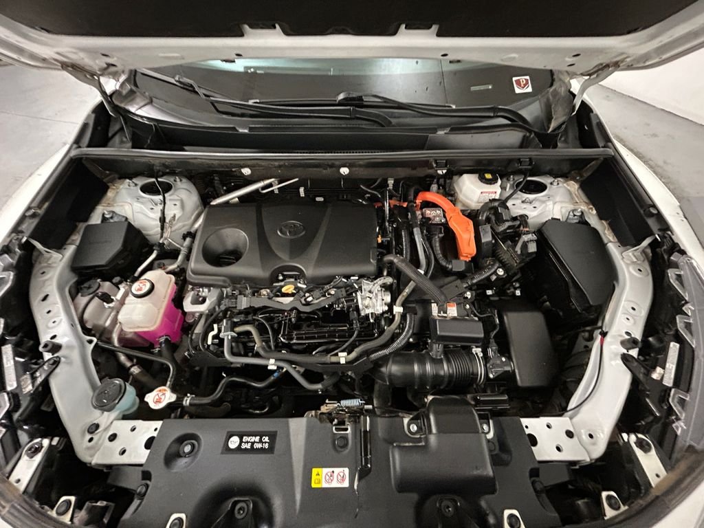 Used 2022 White Toyota SE image 21