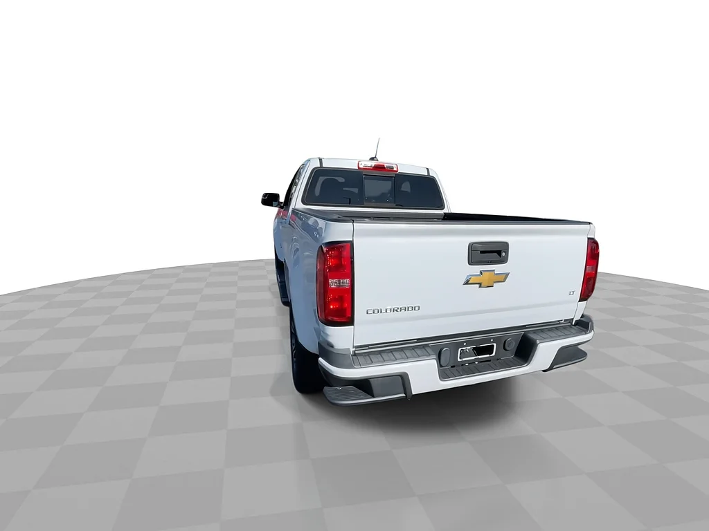 Used 2018 Summit White Chevrolet LT image 8